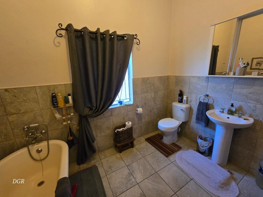 4 Bedroom Property for Sale in Herlear Northern Cape